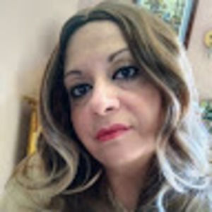 Meet your Posher, Dania